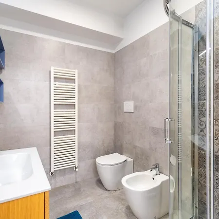 Modern Double Terrace And Free Parking *