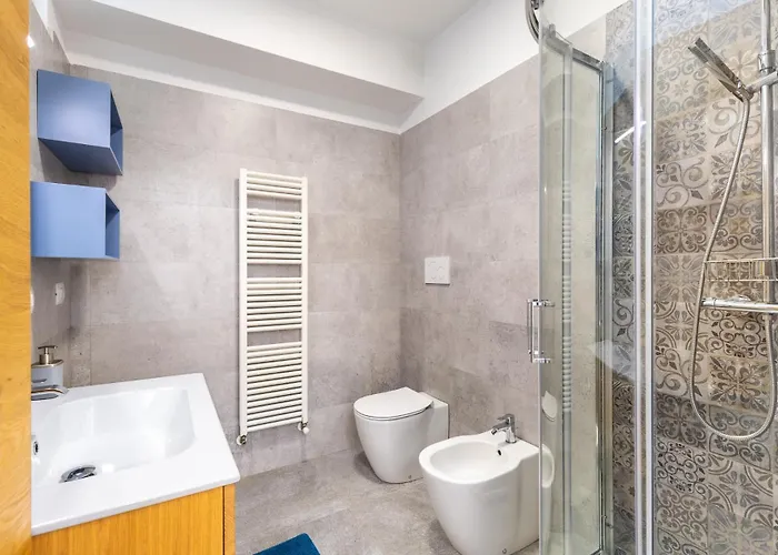 Modern With Double Terrace And Parking *